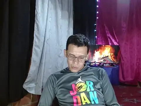 FANTASYBOYS11 online show from 22, 11, 2025