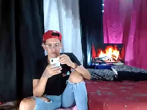 FANTASYBOYS11 online show from 15, 11, 2025