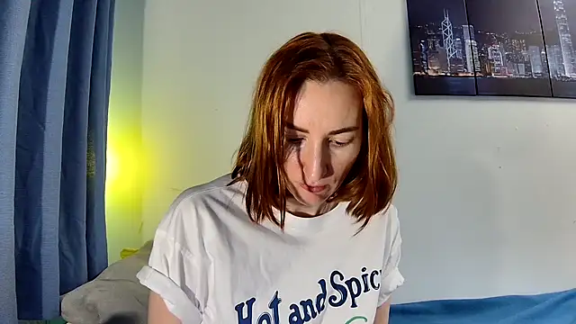 Leila cam18 online show from 9, 1, 2026