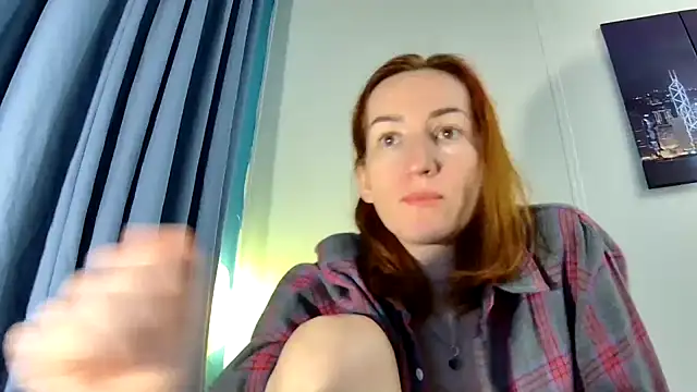 Leila cam18 online show from 27, 5, 2026