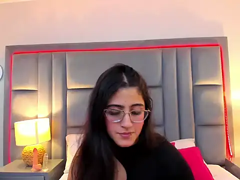 LuisaFranco online show from 29, 11, 2025