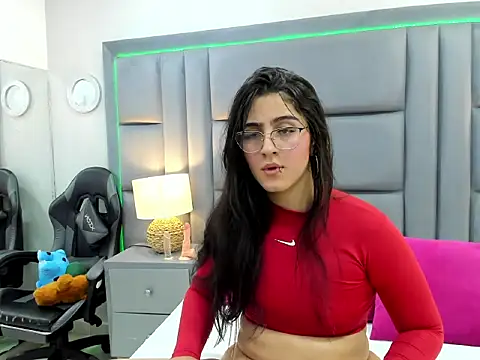 LuisaFranco online show from 30, 11, 2025