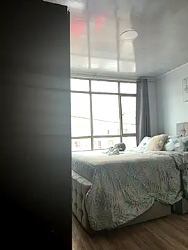 anna evans9 online show from 25, 11, 2025