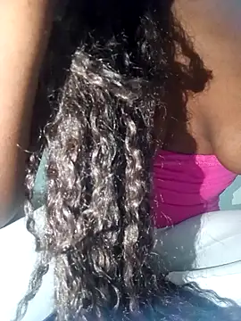 Snapshot of mirna96 chatting on 18, 12, 2025 mirna96 online show from 18, 12, 2025