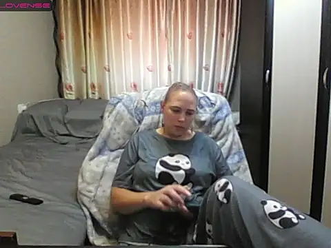 Snapshot of JenniDeep chatting on 23, 6, 2026 JenniDeep online show from 23, 6, 2026