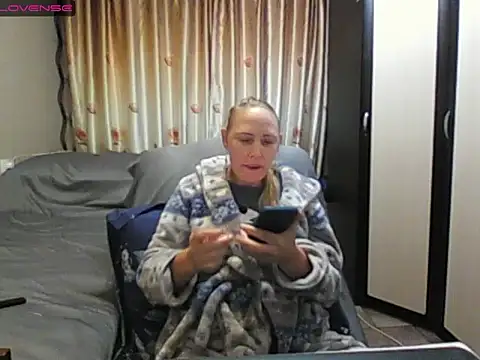JenniDeep online show from 1, 6, 2026