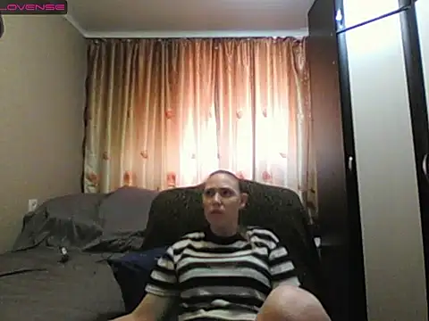 JenniDeep online show from 14, 4, 2026