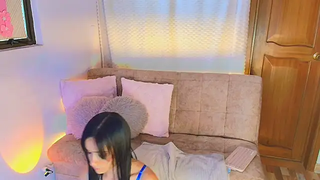 lizzy kane online show from 27, 3, 2026