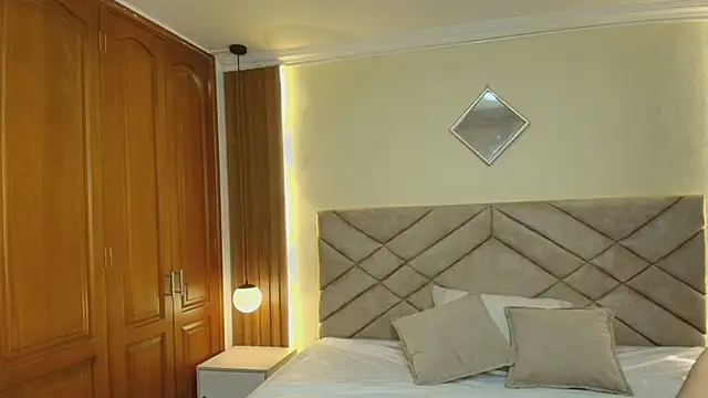 Snapshot of Laracooper_ chatting on 5, 2, 2026 Laracooper online show from 5, 2, 2026