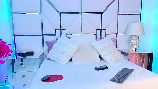 VeronicaSttar online show from 1, 2, 2026