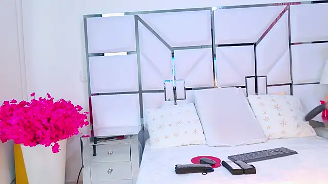 VeronicaSttar online show from 13, 1, 2026