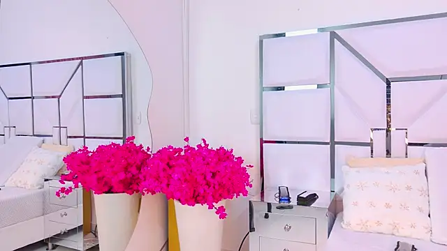 VeronicaSttar online show from 12, 1, 2026