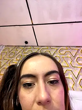 MelanyyJhonson15 online show from 18, 11, 2025