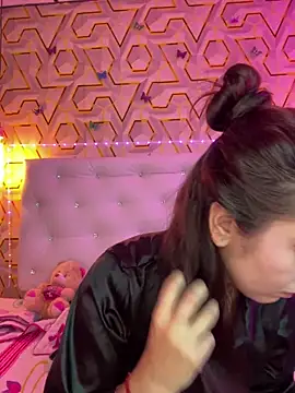 MelanyyJhonson15 online show from 13, 2, 2026