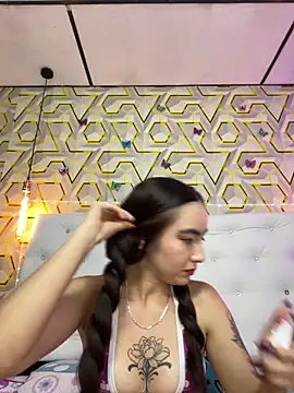 MelanyyJhonson15 online show from 11, 6, 2026