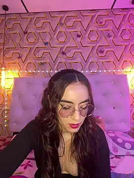 MelanyyJhonson15 online show from 11, 3, 2026