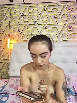 MelanyyJhonson15 online show from 28, 5, 2026