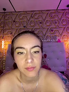 MelanyyJhonson15 online show from 1, 3, 2026