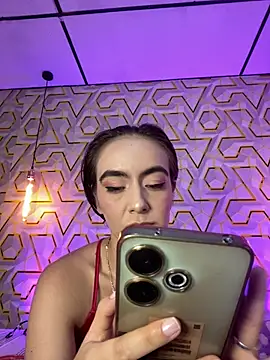 MelanyyJhonson15 online show from 11, 7, 2026