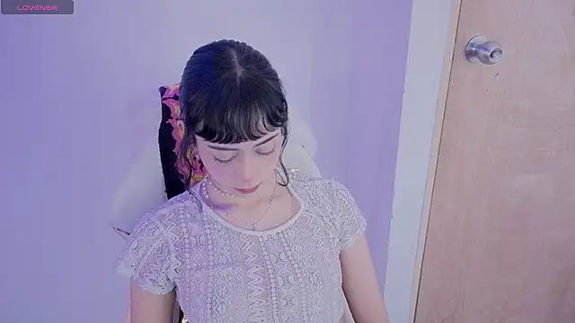 Crystall sweett online show from 25, 11, 2025