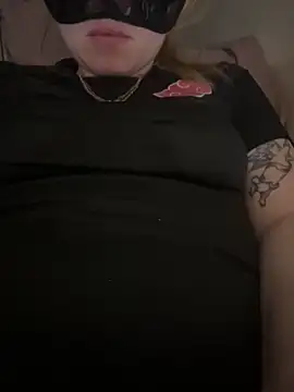 secretcouple 00 online show from 6, 3, 2026