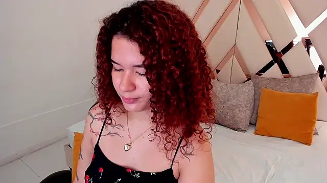 Snapshot of avrilwaynee chatting on 20, 2, 2026 avrilwaynee online show from 20, 2, 2026