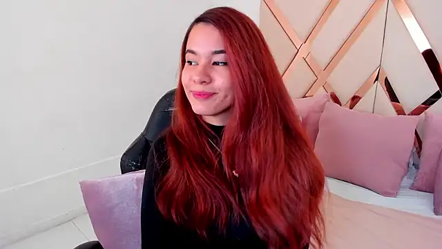 Snapshot of avrilwaynee chatting on 3, 2, 2026 avrilwaynee online show from 3, 2, 2026