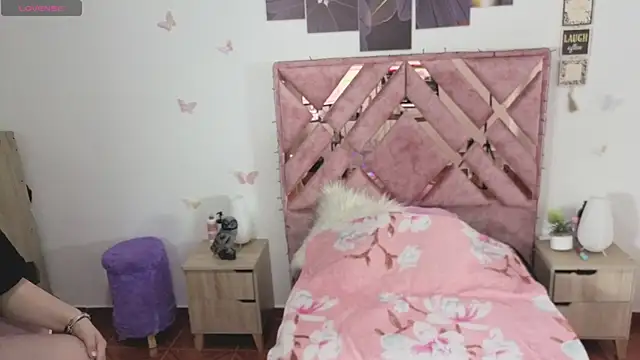 Snapshot of Jasmine_1526 chatting on 18, 11, 2025 Jasmine 1526 online show from 18, 11, 2025