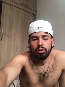 Snapshot of sebas-777masterr chatting on 28, 11, 2025 sebas-777masterr online show from 28, 11, 2025