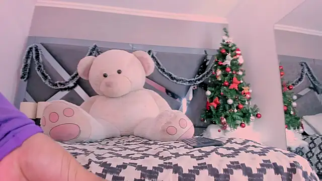 SnakeMuse online show from 15, 12, 2025