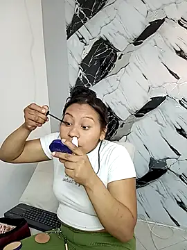 Hanna Goldenst online show from 7, 1, 2026