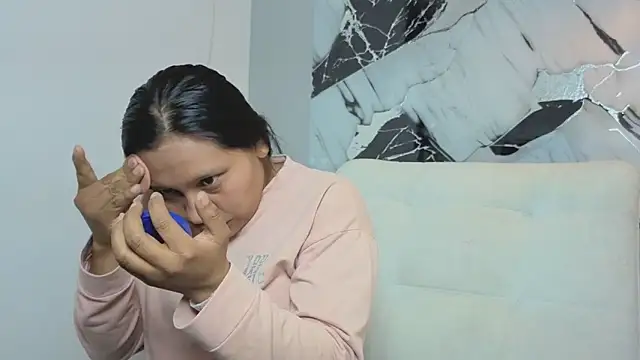 Hanna Goldenst online show from 21, 11, 2025