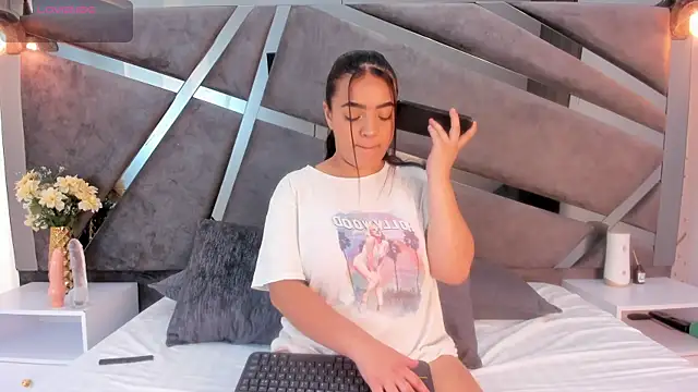 Sammy Gomez  online show from 18, 12, 2025