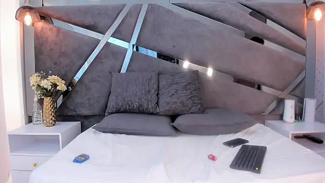 Sammy Gomez  online show from 15, 12, 2025