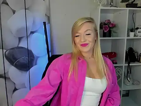 SweetLaura2 online show from 18, 11, 2025