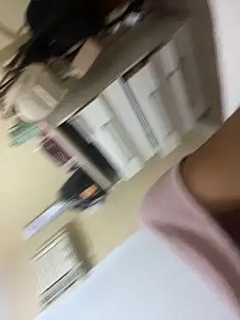 Snapshot of olicaroo chatting on 13, 11, 2025 olicaroo online show from 13, 11, 2025