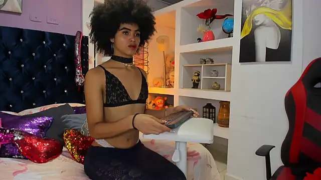 Zaira sofiaa online show from 13, 1, 2026