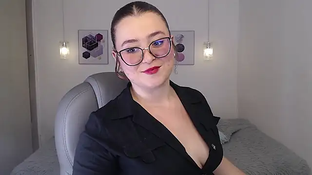 selene rouse  online show from 13, 5, 2026