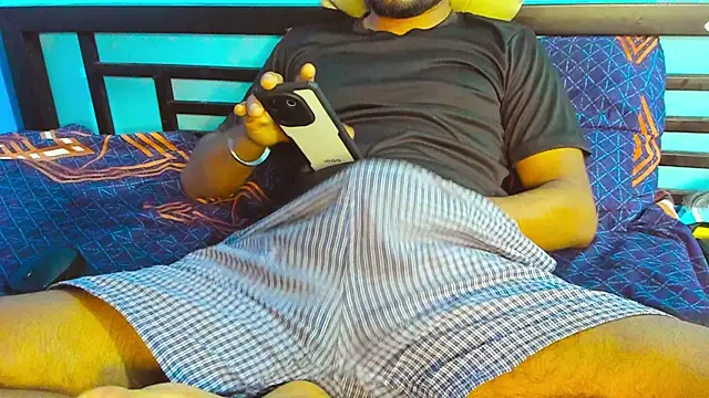 Suck my fuckin dick bitch online show from 15, 2, 2025