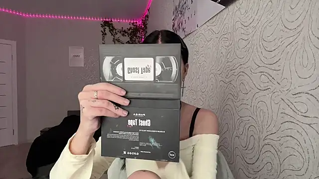 JuliaElse online show from 4, 12, 2025