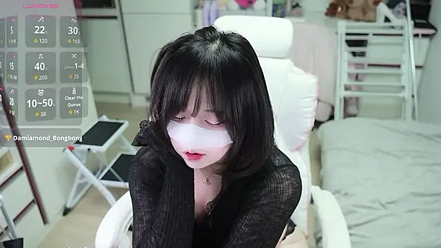 Snapshot of kimhyeona2005 chatting on 17, 5, 2026 kimhyeona2005 online show from 17, 5, 2026