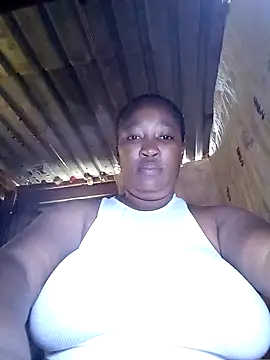 Snapshot of MissMoyo chatting on 14, 11, 2025 MissMoyo online show from 14, 11, 2025