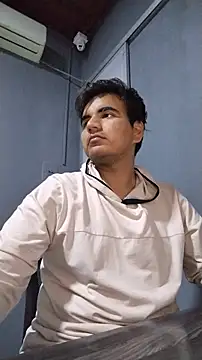 Snapshot of lans_howl chatting on 29, 11, 2025 lans howl online show from 29, 11, 2025