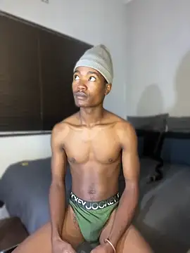 Snapshot of Boytoy_BigD chatting on 12, 4, 2026 Boytoy BigD online show from 12, 4, 2026