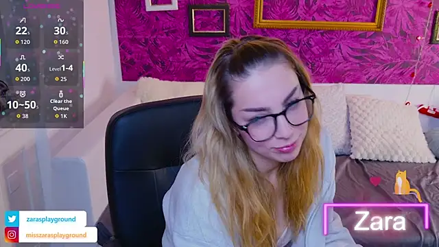 ZarasPlayground online show from 15, 12, 2025