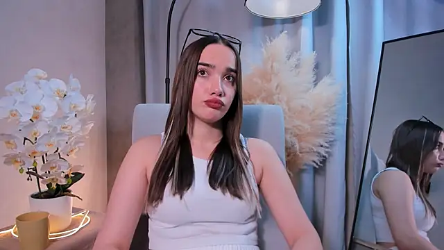 NoraBuffa online show from 20, 11, 2025