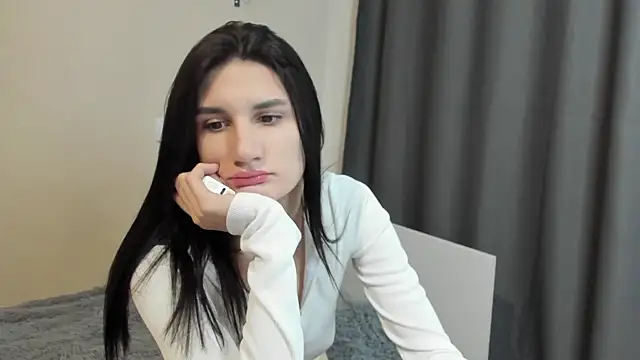 imwintercherry online show from 25, 11, 2025