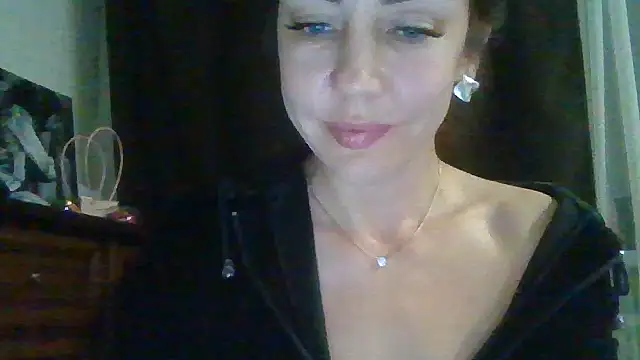 Snapshot of Fellaris chatting on 14, 11, 2025 Fellaris online show from 14, 11, 2025