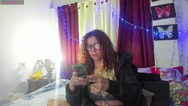 OpheliA TintA online show from 21, 11, 2025