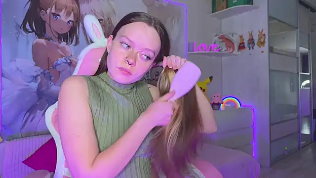 CheekySashaCharm online show from 28, 5, 2026